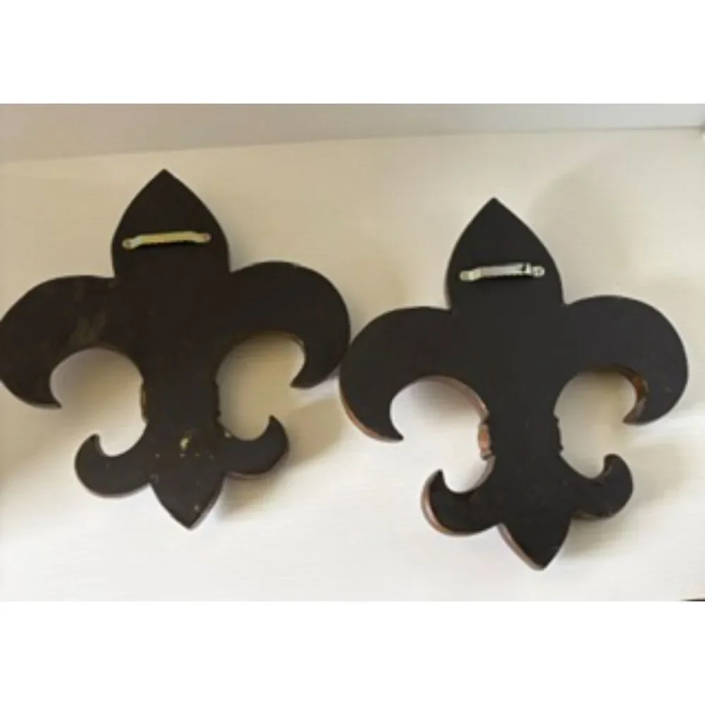 Fleur de Lis Bronze Tone Ceramic 12